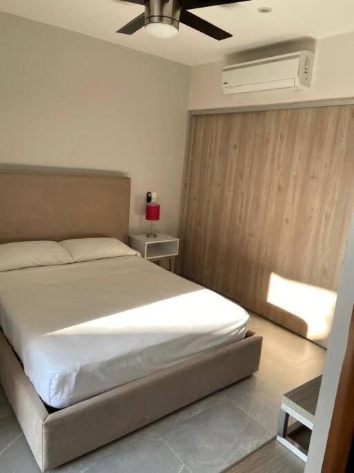 Apartamento Luxury Condo, 2br Ph, 3ba, Private Rooftop, Sauna