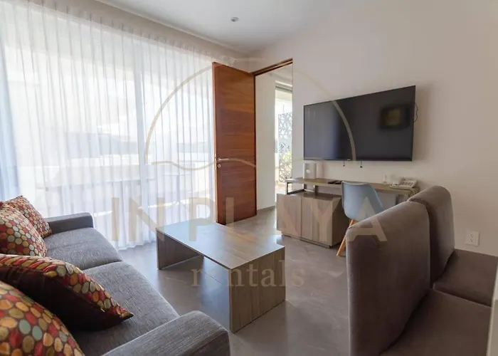 Luxury Condo, 2Br Ph, 3Ba, Private Rooftop, Sauna