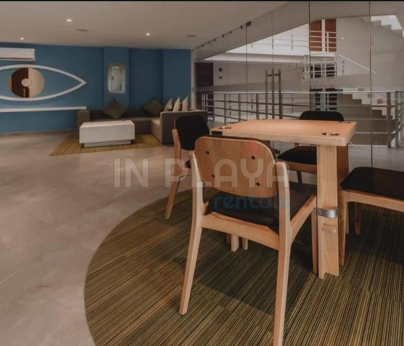Luxury Condo, 2br Ph, 3ba, Private Rooftop, Sauna Apartamento *